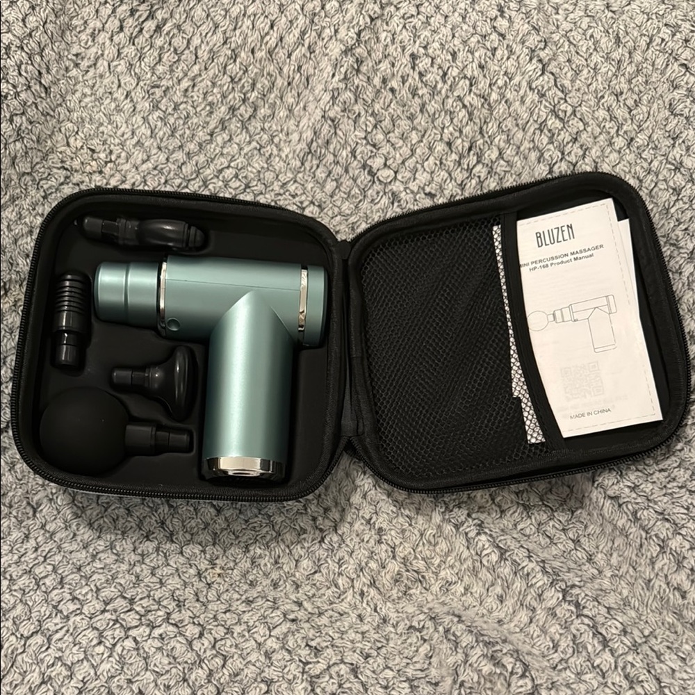 Bluzen Massage Gun Set in Teal